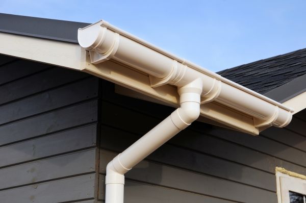 Cost of Roof Gutter Replacement in Merced