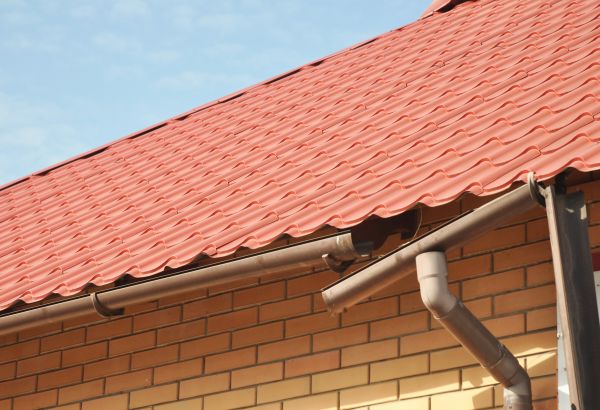 Loose Gutter Repair in Merced